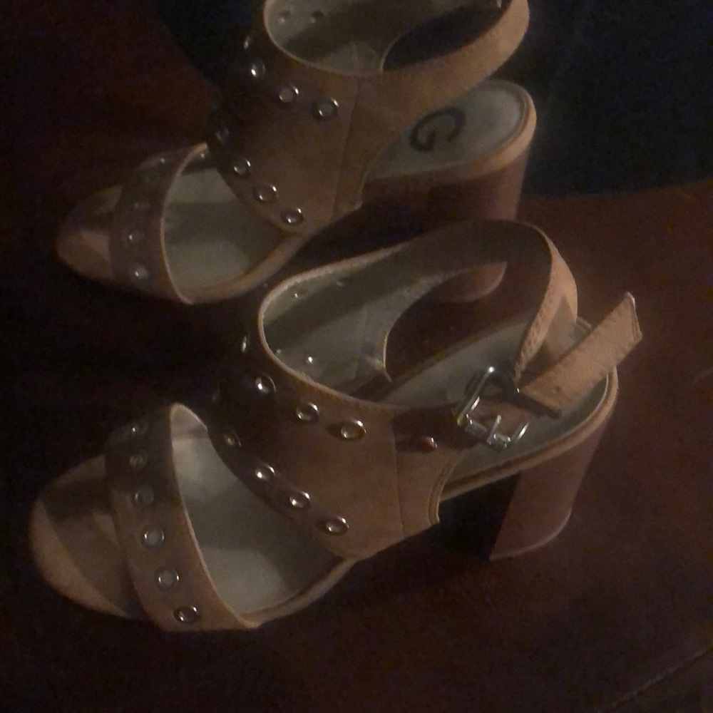 Shoes - Picture 2 of 3